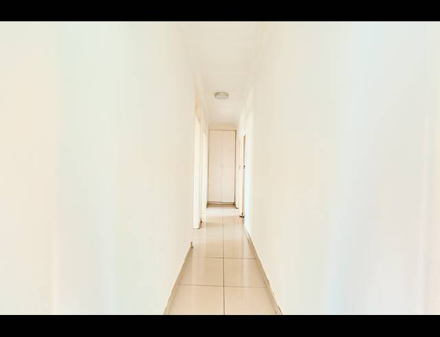 2 BEDROOM APARTMENT FOR SALE IN ESSENWOOD